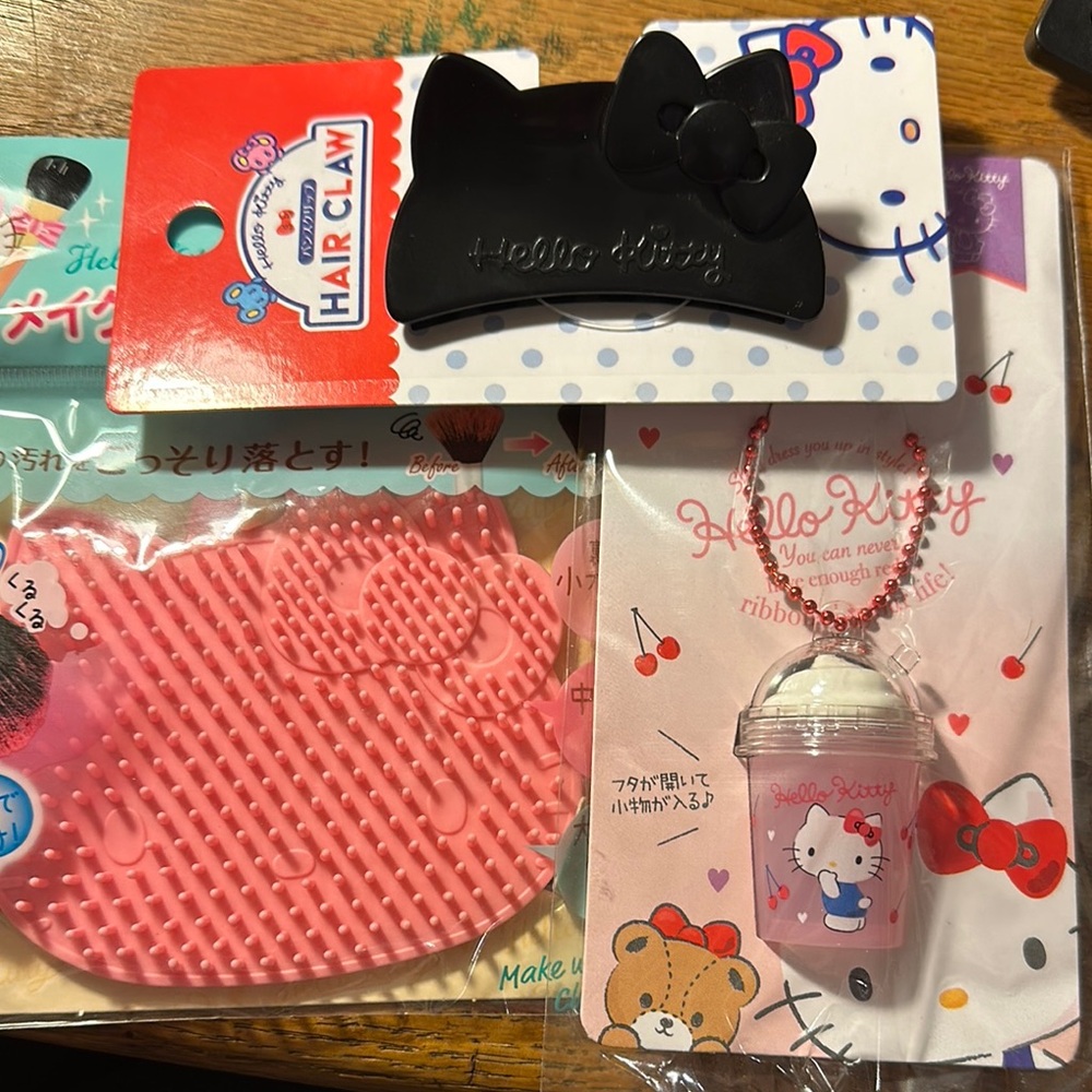 Hello Kitty Lot of 3 Items (H3)